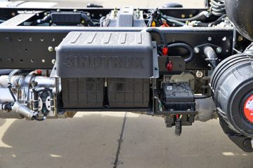 �й�����HOWO ͳ˧ 170���� 3.85���Ű������Ῠ(ZZ1107G3315F1)ͼƬ