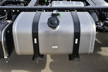 �й�����HOWO ͳ˧ 170���� 3.85���Ű������Ῠ(ZZ1107G3315F1)ͼƬ