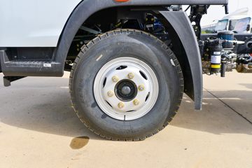 �й�����HOWO ͳ˧ 170���� 3.85���Ű������Ῠ(ZZ1107G3315F1)ͼƬ