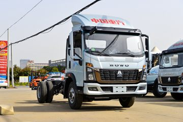 中国重汽HOWO 统帅 170马力 4.15米单排厢式轻卡(法士特8档)(ZZ5117XXYH3315F112)