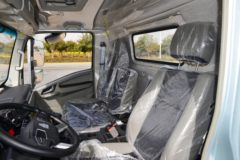 中国重汽HOWO 统帅 170马力 4.15米单排厢式轻卡(法士特8档)(ZZ5117XXYH3315F112)