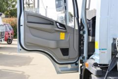 中国重汽HOWO 统帅 170马力 4.15米单排厢式轻卡(法士特8档)(ZZ5117XXYH3315F112)