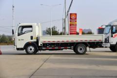 中国重汽HOWO 悍将M 140马力 4.15米单排栏板轻卡(ZZ1047F3313F145D)