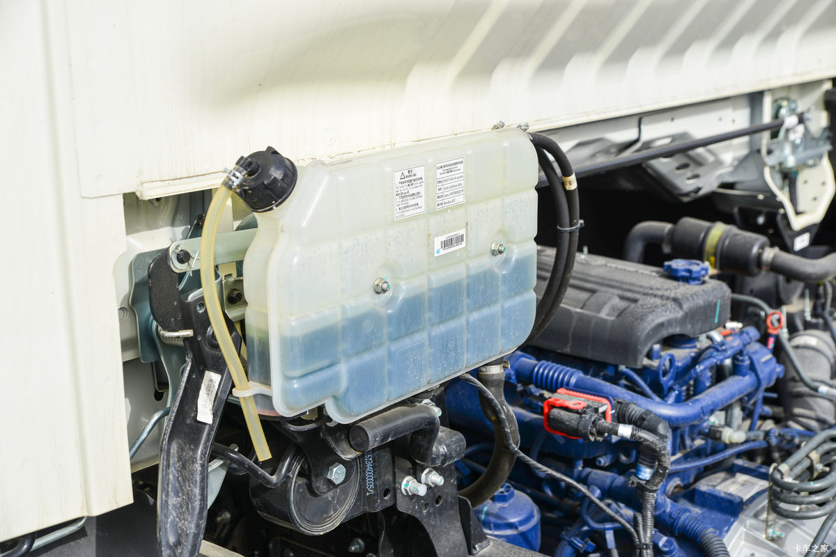 йHOWO ͳ˧ 160 4.15AMTԶʽῨ(ZZ5077XXYF3315F174)                                                