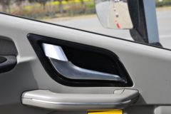 中国重汽HOWO 统帅 145马力 4.15米单排栏板轻卡(法士特8档)(ZZ1047G3215F145)