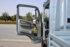 中国重汽HOWO 统帅 145马力 4.15米单排栏板轻卡(法士特8档)(ZZ1047G3215F145)