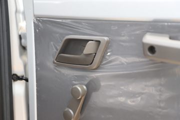 ���� �ٹ��¿� ������ 2L 136���� ���� 2.6��˫������΢��(��˫̥)(LZW1030SLGHUB)ͼƬ