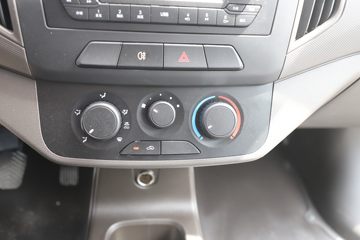 ���� �ٹ��¿� ������ 2L 136���� ���� 2.6��˫������΢��(��˫̥)(LZW1030SLGHUB)ͼƬ