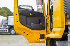 上汽红岩 杰豹 350马力 8X4 污泥运输车(华威驰乐牌)(SGZ5311GWNCQ6)