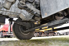 杰豹&nbsp;吸污/吸粪车底盘图片