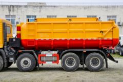 上汽红岩 杰豹 350马力 8X4 污泥运输车(华威驰乐牌)(SGZ5311GWNCQ6)