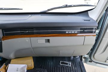 �й�����HOWO ͳ˧ 170���� 4.15�׵�����ʽ�Ῠ(��ʿ��8��)ͼƬ