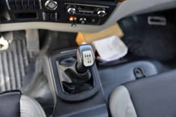�й�����HOWO ͳ˧ 170���� 4.15�׵�����ʽ�Ῠ(��ʿ��8��)ͼƬ