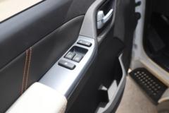 福田 奥铃M卡 1.6L 122马力 汽油 3.815米单排栏板小卡