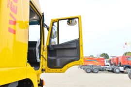 杰狮&nbsp;吸污/吸粪车驾驶室图片