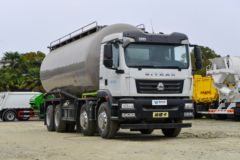 重汽汕德卡底盘 粉粒物料运输车