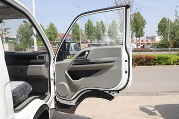 �������� ��R 1.6L 122���� ���� 3.85�׵�������΢��(YTQ1031PHQ331)ͼƬ