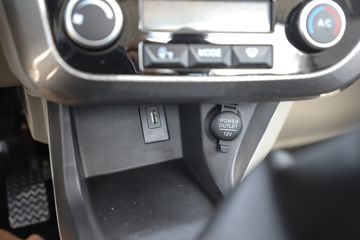 �������� ��R 1.6L 122���� ���� 3.85�׵�������΢��(YTQ1031PHQ331)ͼƬ