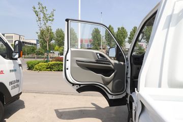 �������� ��R 1.6L 122���� ���� 3.85�׵�������΢��(YTQ1031PHQ331)ͼƬ