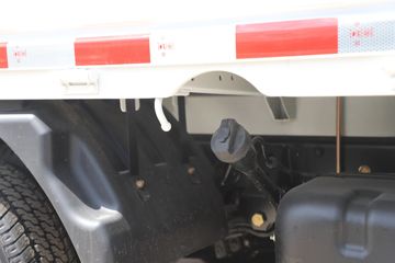 �������� ��R 1.6L 122���� ���� 3.85�׵�������΢��(YTQ1031PHQ331)ͼƬ