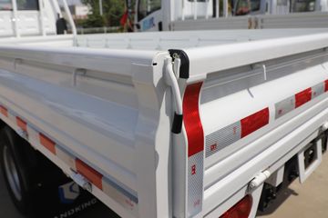 �������� ��R 1.6L 122���� ���� 3.85�׵�������΢��(YTQ1031PHQ331)ͼƬ