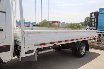 �������� ��R 1.6L 122���� ���� 3.85�׵�������΢��(YTQ1031PHQ331)ͼƬ