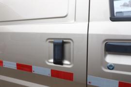 五菱荣光EV&nbsp;电动封闭厢货外观图片