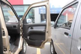 五菱荣光EV&nbsp;电动封闭厢货驾驶室图片