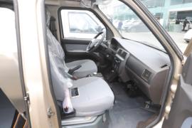 五菱荣光EV&nbsp;电动封闭厢货驾驶室图片