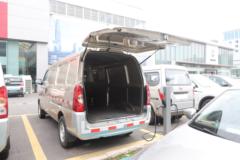 五菱 荣光EV 基本型 2.4T 2座 4.49米纯电动封闭货车(亮米黄)41kWh