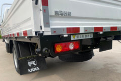 凯马 锐航X1 1.6L 120马力 汽油 3.95米单排栏板微卡(KMC1038QA318D6)