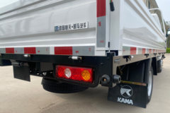 凯马 锐航X1 1.6L 120马力 汽油 3.95米单排栏板微卡(KMC1038QA318D6)