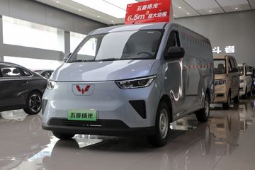 五菱 扬光 实用型 2.9T 2座 4.985米纯电动封闭货车31.9kWh