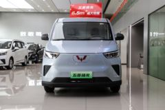 五菱扬光电动封闭厢货限时促销中 优惠0.3万