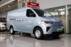 五菱扬光电动封闭厢货天津市火热促销中 让利高达0.3万