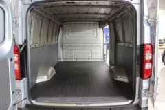 五菱 扬光 实用型 2.9T 2座 4.985米纯电动封闭货车31.9kWh