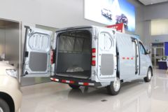 五菱 扬光 实用型 2.9T 2座 4.985米纯电动封闭货车31.9kWh