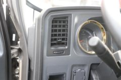 中国重汽HOWO 悍将 170马力 4.15米单排仓栅式轻卡(万里扬8档)(ZZ5097CCYG3815F191) 中国重汽HOWO 悍将 170马力 4.15米单排仓栅式轻卡(万里扬8档)(ZZ5097CCYG3815F191)