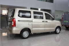 五菱 宏光V 2022款 劲取版 99马力 1.5L 汽油 5座面包车(国六)