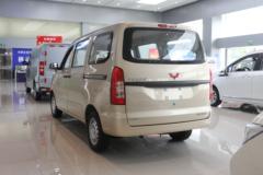 五菱 宏光V 2022款 劲取版 99马力 1.5L 汽油 5座面包车(国六)