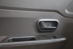 五菱 宏光V 2022款 劲取版 99马力 1.5L 汽油 5座面包车(国六)