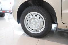 五菱 宏光V 2022款 劲取版 99马力 1.5L 汽油 5座面包车(国六)