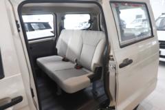 五菱 宏光V 2022款 劲取版 99马力 1.5L 汽油 5座面包车(国六)