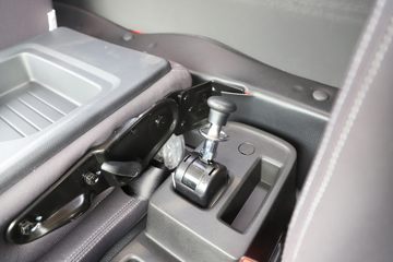 Ծ�� ��ԽH300 155���� 4.2�׵��������Ῠ(SH1043ZFDDWZ)ͼƬ