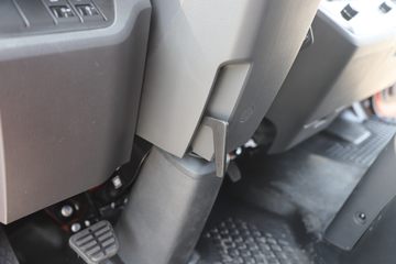 Ծ�� ��ԽH300 155���� 4.2�׵��������Ῠ(SH1043ZFDDWZ)ͼƬ