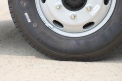 跃进 超越H300 155马力 4.2米单排栏板轻卡(SH1043ZFDDWZ)