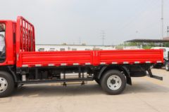 跃进 超越H300 155马力 4.2米单排栏板轻卡(SH1043ZFDDWZ)