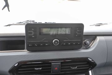 Ծ�� ��ԽC300 155���� 4.2�׵��������Ῠ(SH1043ZFDDWZ)ͼƬ