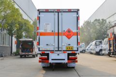 东风 途逸T5 1.5L 113马力 汽油 4X2 易燃液体厢式运输车(楚飞牌)(CLQ5030XRY6E)