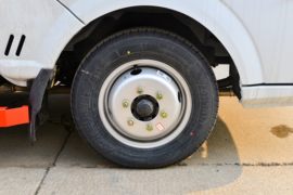 东风途逸底盘&nbsp;液化气体运输车底盘图片